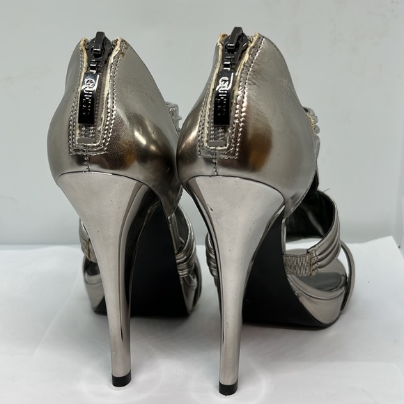 GUESS Silver Metallics 5” Heels Shoes, Zipper at Back - Picture 2 of 4